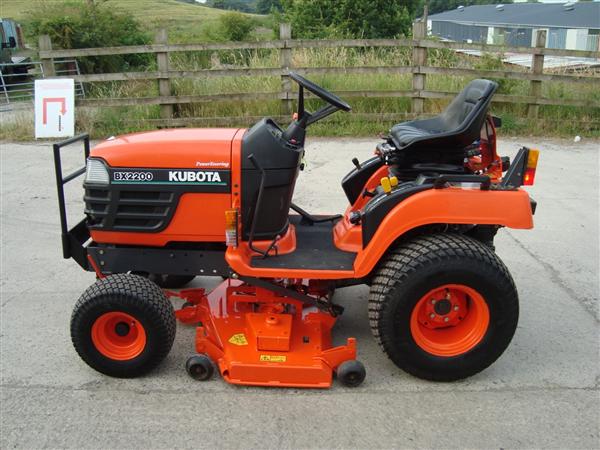 KUBOTA BX2200 CZĘŚCI DO SILNIKA